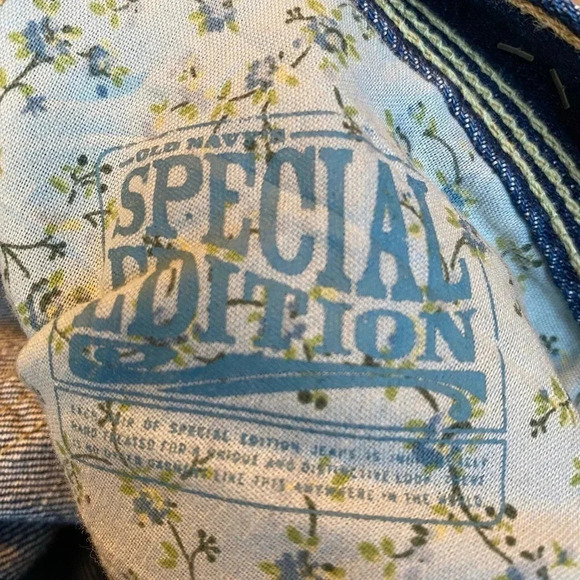 Old Navy Boot-Cut Low Waist Special Edition Jeans Women Size 16 Regular Pockets - Picture 5 of 7